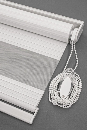 Beyaz Degrade Zebra Perde