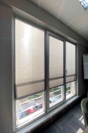 Gri Cambalkon Perdesi