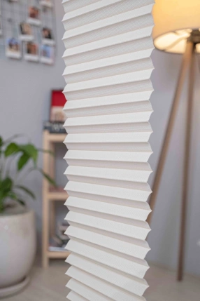 Krem Yarı Karartma Plise Perde 