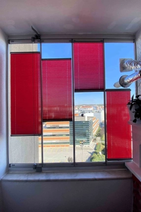 Mercury Plise Perde Kırmızı